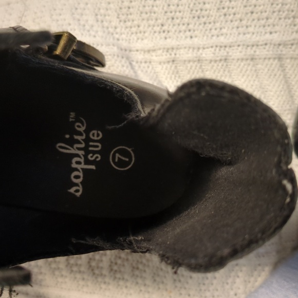 Sophia Sue Black Chevron Ankle Boots with Gold Hardware - Bold - Cutouts - - Picture 7 of 11